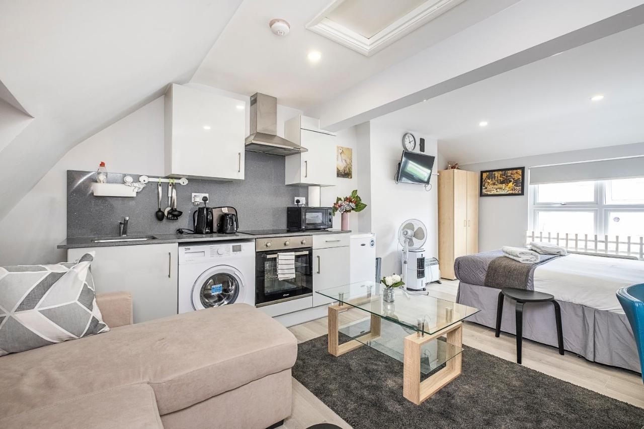 Securematics Superior Studio Apartments ลอนดอน ภายนอก รูปภาพ